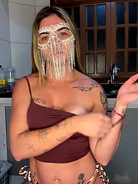 Snapshot of Casalmasc chatting on 21, 10, 2025 Casalmasc online show from 21, 10, 2025