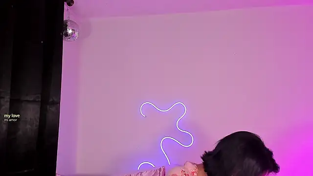 Snapshot of Londonttipton chatting on 13, 3, 2026 Londonttipton online show from 13, 3, 2026