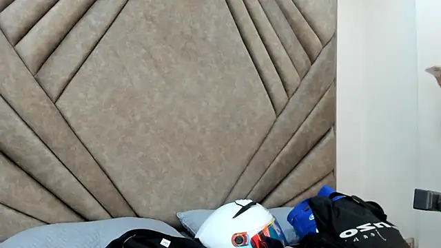 Shadow Hill online show from 29, 9, 2025