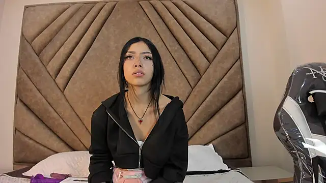 Shadow Hill online show from 27, 10, 2025