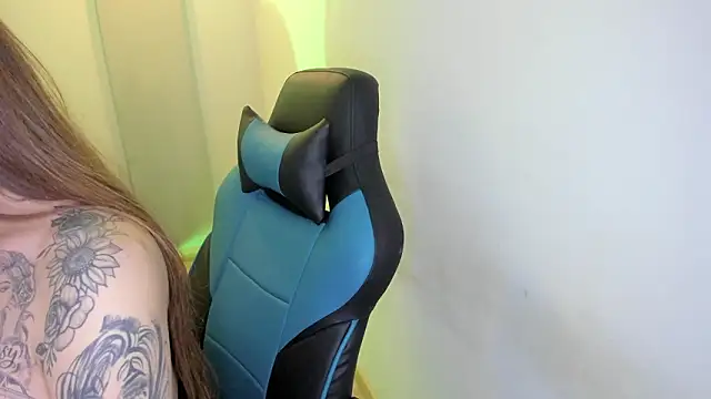 Snapshot of Scarbadgirl_ chatting on 13, 3, 2026 Scarbadgirl online show from 13, 3, 2026