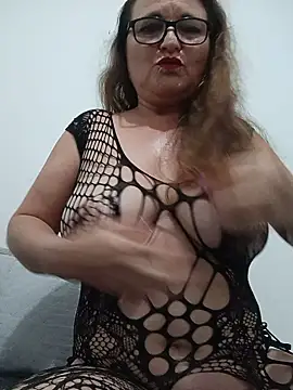Snapshot of florecita_69 chatting on 18, 6, 2026 florecita 69 online show from 18, 6, 2026