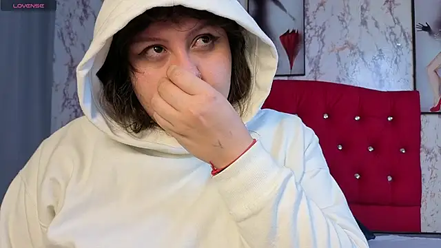 Larissa Antonella online show from 11, 11, 2025