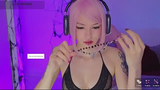 Moonlightt 21 online show from 2, 11, 2025