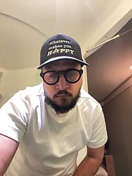 Snapshot of ariseen chatting on 20, 11, 2025 ariseen online show from 20, 11, 2025