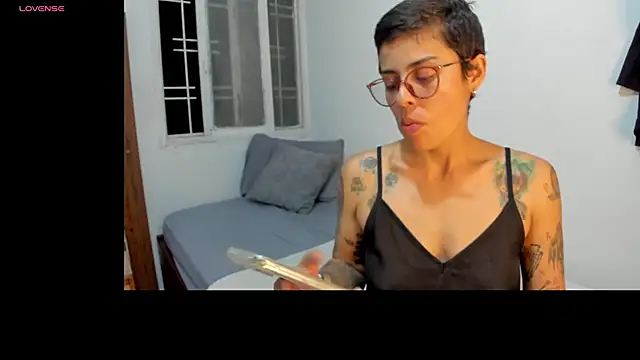 Snapshot of natt_op chatting on 3, 12, 2025 natt op online show from 3, 12, 2025