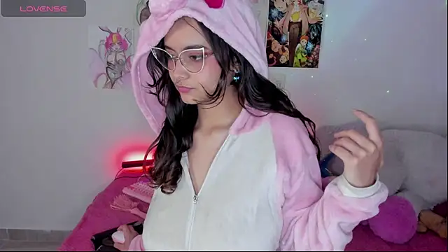 Snapshot of Maki_sins chatting on 16, 2, 2026 Maki sins online show from 16, 2, 2026