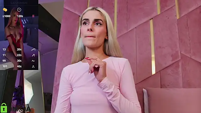 SelenaDaze online show from 19, 9, 2025