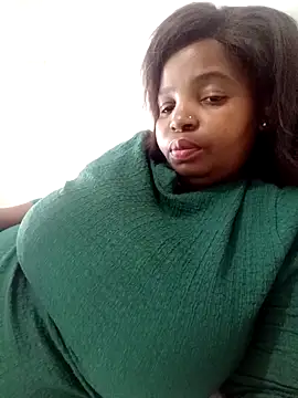 Snapshot of ShySexyBaddiexx chatting on 22, 9, 2025 ShySexyBaddiexx online show from 22, 9, 2025