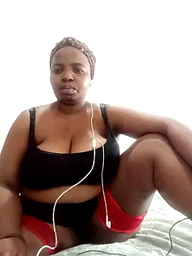 Snapshot of ShySexyBaddiexx chatting on 14, 10, 2025 ShySexyBaddiexx online show from 14, 10, 2025