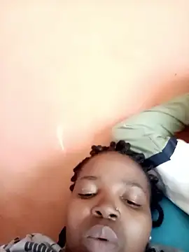 Snapshot of ShySexyBaddiexx chatting on 9, 1, 2026 ShySexyBaddiexx online show from 9, 1, 2026