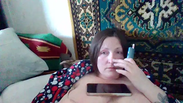Snapshot of AllaSowinskaya chatting on 5, 4, 2026 AllaSowinskaya online show from 5, 4, 2026