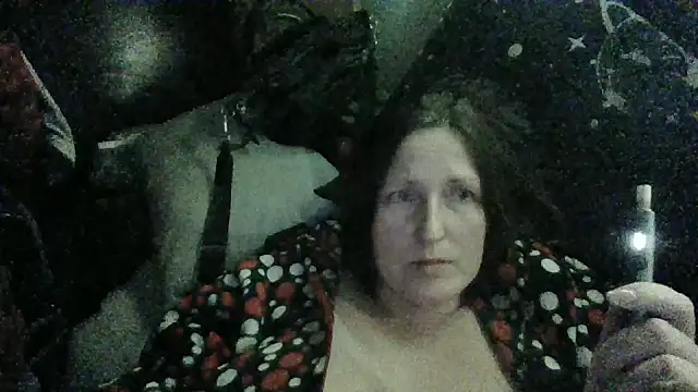 Snapshot of AllaSowinskaya chatting on 6, 4, 2026 AllaSowinskaya online show from 6, 4, 2026