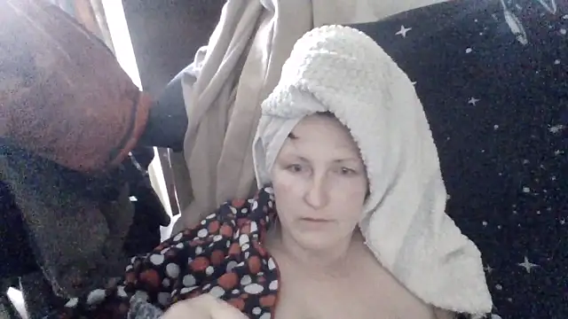 Snapshot of AllaSowinskaya chatting on 1, 5, 2026 AllaSowinskaya online show from 1, 5, 2026