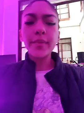 Victoria Beaumont online show from 8, 4, 2026