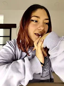 Snapshot of Victoria_Beaumont chatting on 25, 4, 2026 Victoria Beaumont online show from 25, 4, 2026