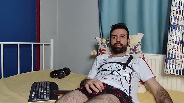 Snapshot of flydirty chatting on 4, 10, 2025 flydirty online show from 4, 10, 2025