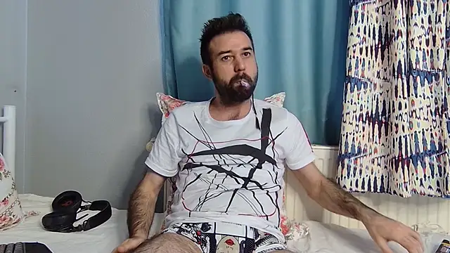 Snapshot of flydirty chatting on 6, 10, 2025 flydirty online show from 6, 10, 2025