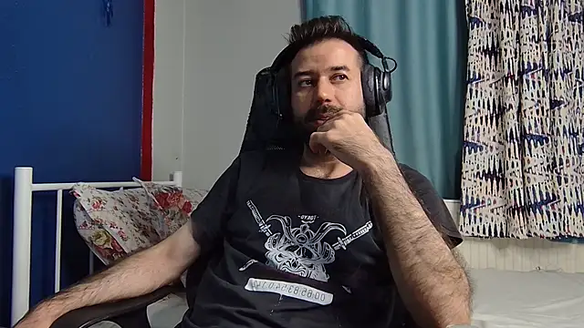 Snapshot of flydirty chatting on 8, 10, 2025 flydirty online show from 8, 10, 2025