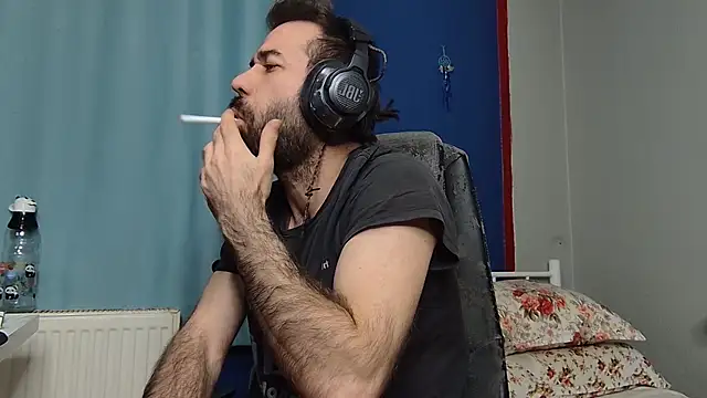 Snapshot of flydirty chatting on 12, 11, 2025 flydirty online show from 12, 11, 2025