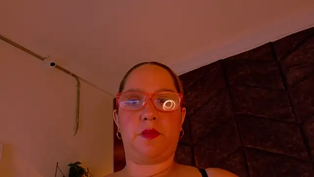 Snapshot of JenaCooper_ chatting on 11, 11, 2025 JenaCooper online show from 11, 11, 2025