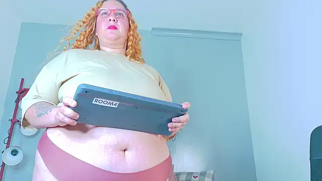 Snapshot of JenaCooper_ chatting on 1, 12, 2025 JenaCooper online show from 1, 12, 2025