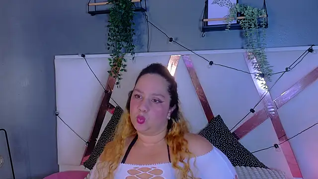 JenaCooper  online show from 28, 3, 2026