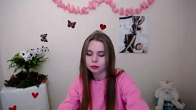 Snapshot of OceanicDawn chatting on 7, 4, 2026 OceanicDawn online show from 7, 4, 2026