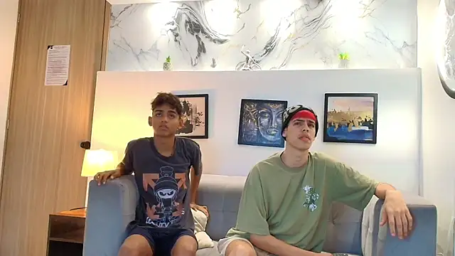 TWINKS FRIENDS online show from 10, 5, 2026