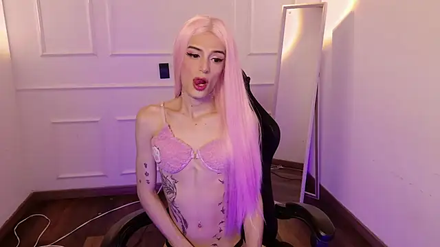 Snapshot of star_storm chatting on 18, 9, 2025 star storm online show from 18, 9, 2025