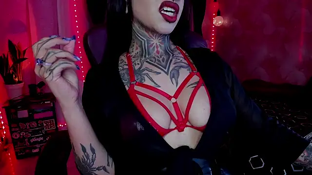 KristallSchwarzz online show from 7, 1, 2026