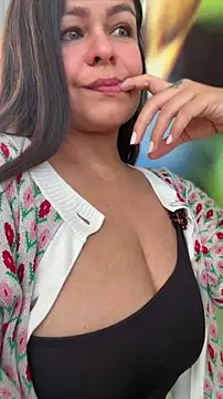sweet shadil  online show from 23, 5, 2026