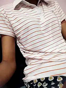 Snapshot of Sx-Maniya chatting on 7, 10, 2025 Sx-Maniya online show from 7, 10, 2025