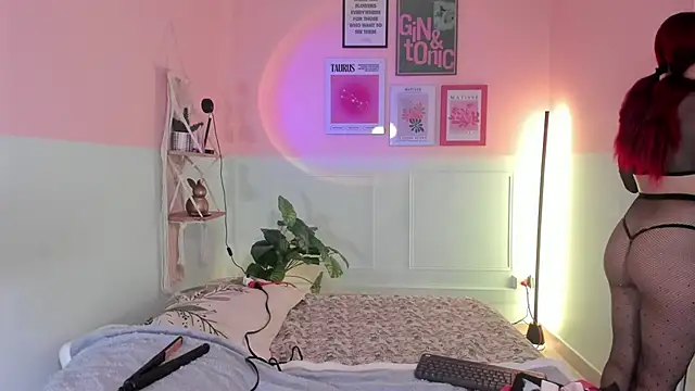 Camila Rivers online show from 28, 10, 2025