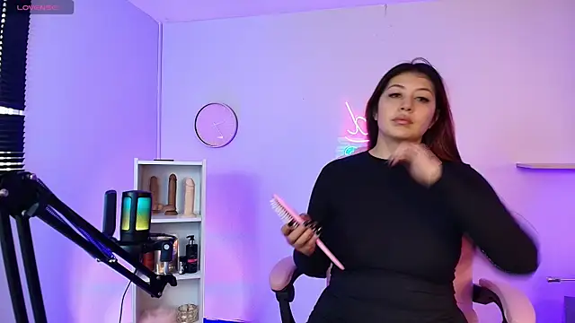 Aphriil   online show from 10, 10, 2025