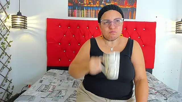 carolinacrus01 online show from 7, 1, 2026