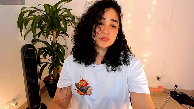 Snapshot of _kat_1995 chatting on 6, 2, 2026 kat 1995 online show from 6, 2, 2026