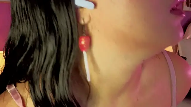 Snapshot of LiLLiAnderson chatting on 15, 9, 2025 LiLLiAnderson online show from 15, 9, 2025