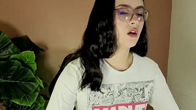 Snapshot of LiLLiAnderson chatting on 26, 9, 2025 LiLLiAnderson online show from 26, 9, 2025