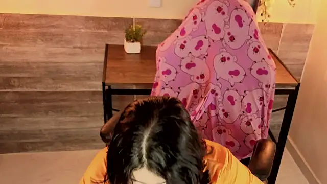 Snapshot of LiLLiAnderson chatting on 11, 10, 2025 LiLLiAnderson online show from 11, 10, 2025