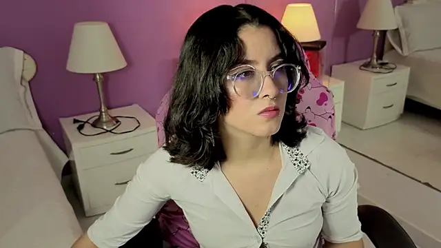 Snapshot of LiLLiAnderson chatting on 21, 10, 2025 LiLLiAnderson online show from 21, 10, 2025