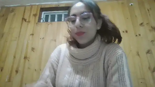 Snapshot of Roselingalvis13 chatting on 8, 10, 2025 Roselingalvis13 online show from 8, 10, 2025