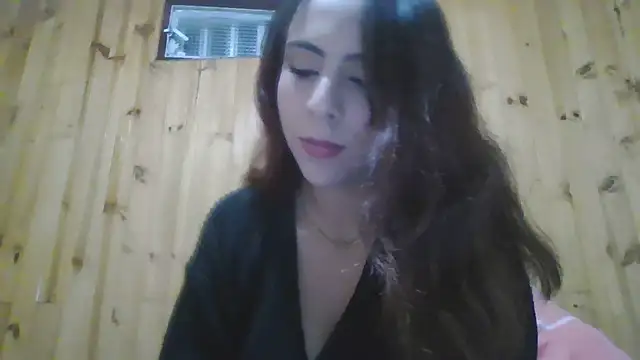 Snapshot of Roselingalvis13 chatting on 11, 10, 2025 Roselingalvis13 online show from 11, 10, 2025