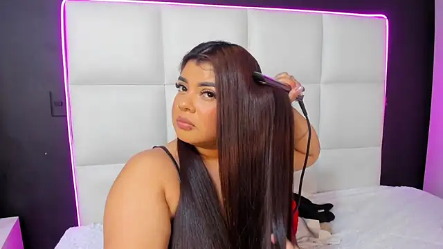 Snapshot of Gigi_duran chatting on 3, 7, 2026 Gigi duran online show from 3, 7, 2026
