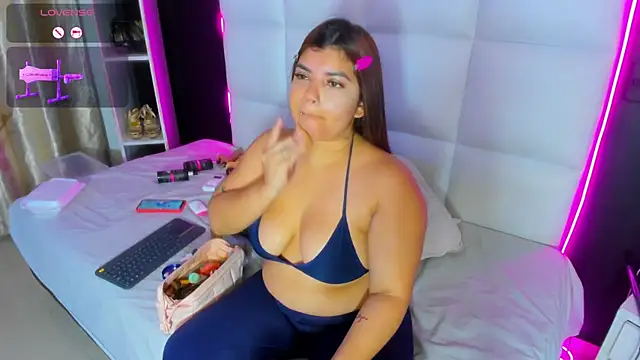 Snapshot of Gigi_duran chatting on 19, 7, 2026 Gigi duran online show from 19, 7, 2026