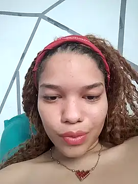 ChloeRaviss online show from 16, 10, 2025