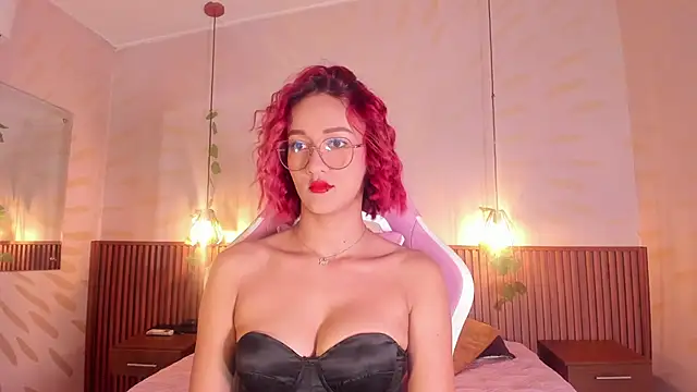 Snapshot of daphne_courtis chatting on 3, 6, 2026 daphne courtis online show from 3, 6, 2026