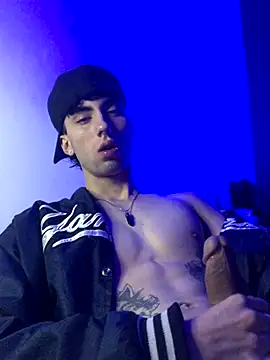 redmen69 online show from 7, 10, 2025