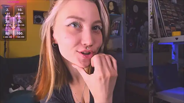 Snapshot of Nicole_matt chatting on 16, 10, 2025 Nicole matt online show from 16, 10, 2025