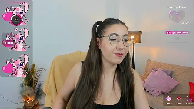 Snapshot of Kylie_Kathy chatting on 6, 11, 2025 Kylie Kathy online show from 6, 11, 2025